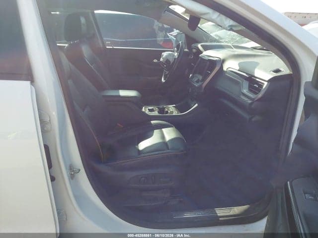 2022 GMC ACADIA AWD AT4 5