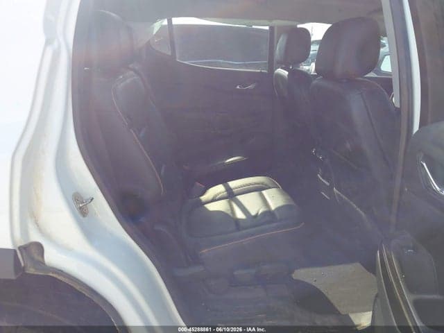 2022 GMC ACADIA AWD AT4 8