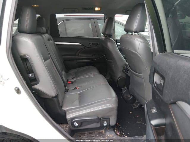2018 TOYOTA HIGHLANDER LE PLUS 8