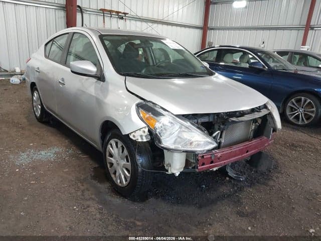 2019 NISSAN VERSA 1.6 SV 1