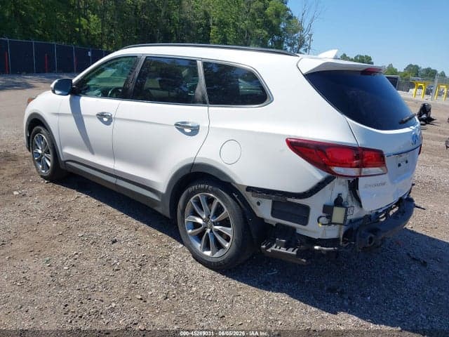 2017 HYUNDAI SANTA FE SE 3