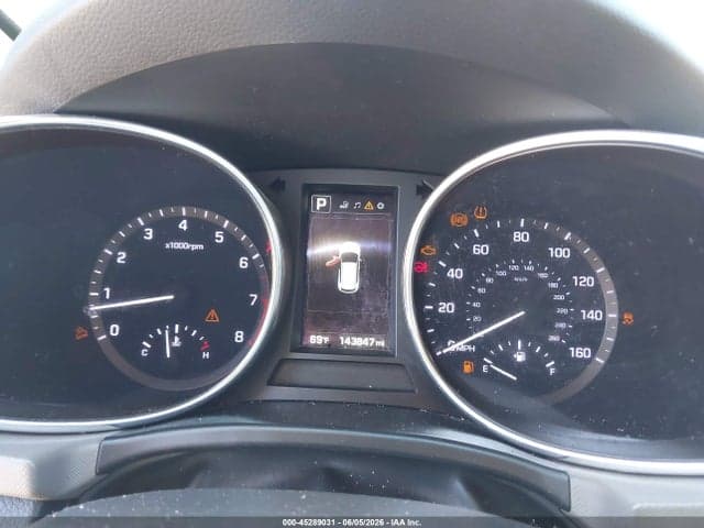 2017 HYUNDAI SANTA FE SE 7