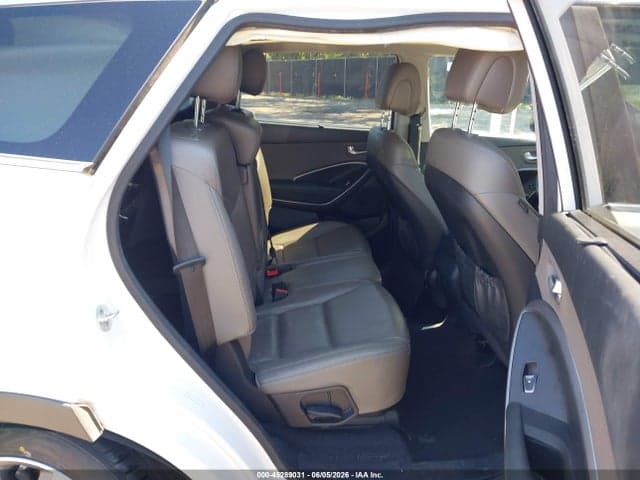 2017 HYUNDAI SANTA FE SE 8
