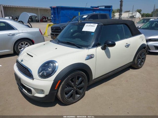 2014 MINI CONVERTIBLE COOPER 2