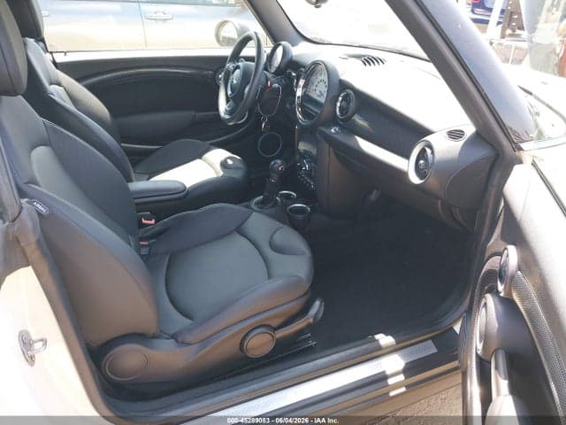 2014 MINI CONVERTIBLE COOPER 5