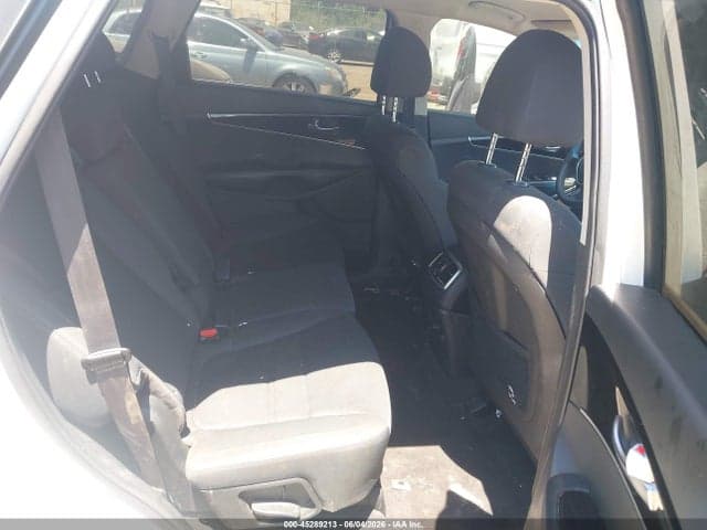 2020 KIA SORENTO 3.3L LX 8
