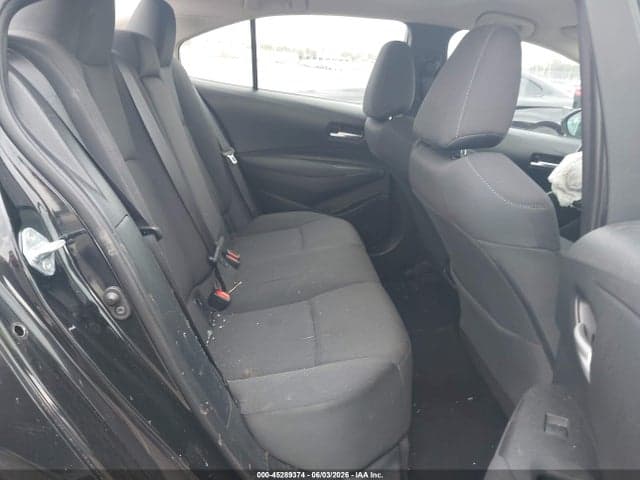 2021 TOYOTA COROLLA LE 8