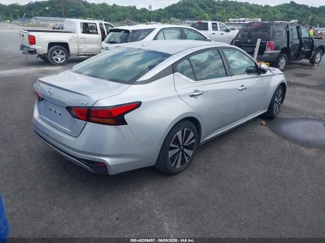 2022 NISSAN ALTIMA SV FWD 4