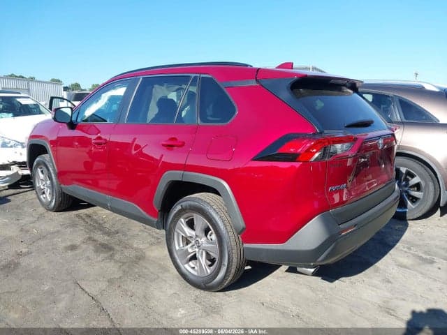 2025 TOYOTA RAV4 XLE 3