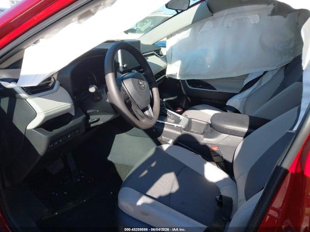 2025 TOYOTA RAV4 XLE 5