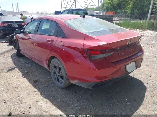 2021 HYUNDAI ELANTRA SEL 3