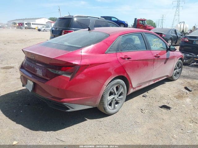 2021 HYUNDAI ELANTRA SEL 4