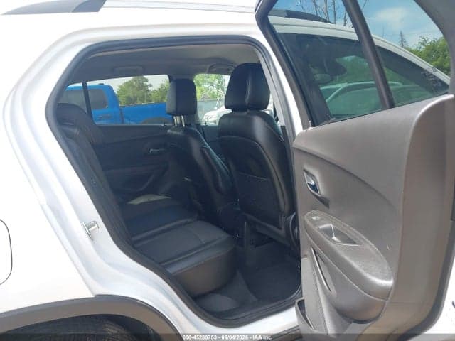 2020 CHEVROLET TRAX FWD LT 8