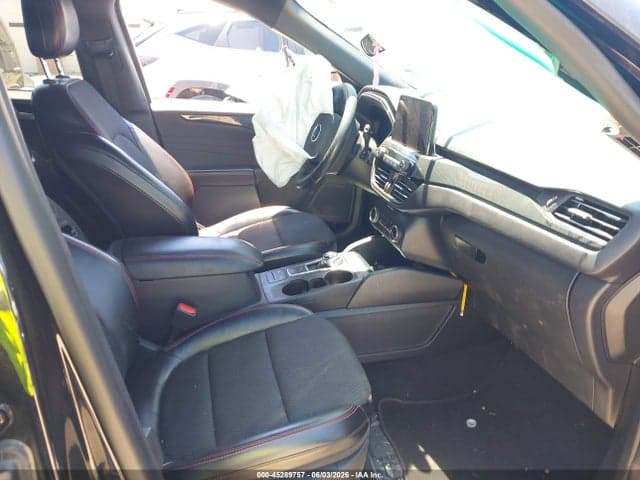 2023 FORD ESCAPE ST-LINE 6