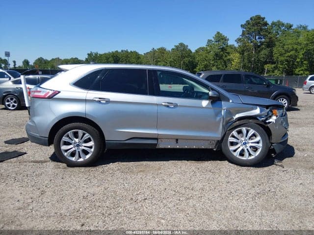 2022 FORD EDGE TITANIUM 13