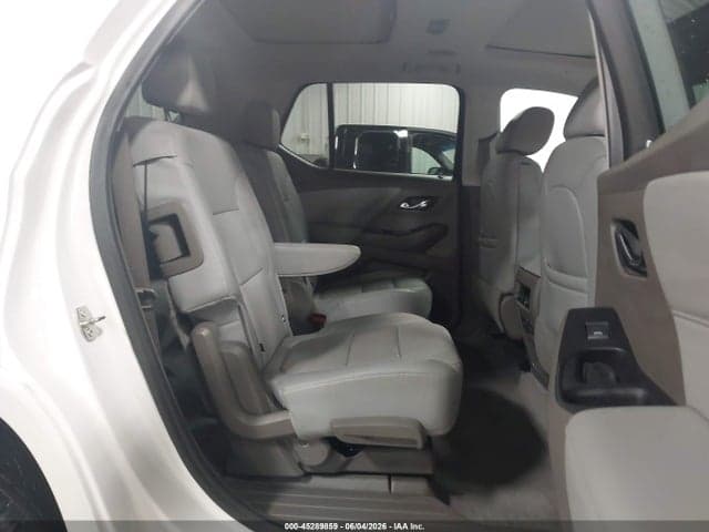 2021 CHEVROLET TRAVERSE AWD PREMIER 8