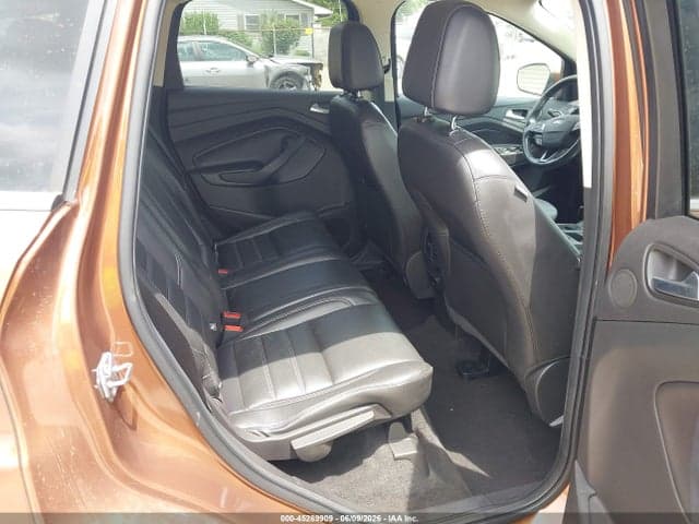2017 FORD ESCAPE TITANIUM 8
