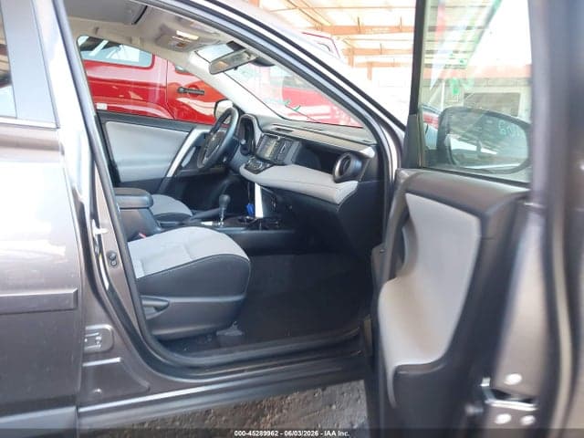 2018 TOYOTA RAV4 XLE 5