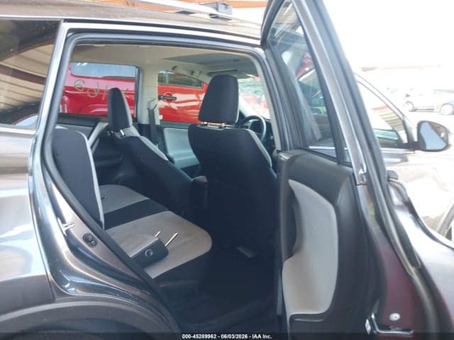 2018 TOYOTA RAV4 XLE 8