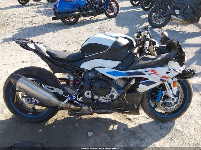 2024 BMW S 1000 RR 13