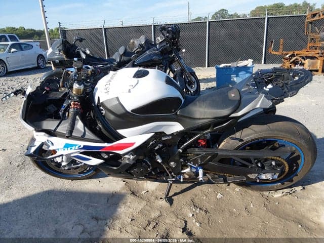 2024 BMW S 1000 RR 14