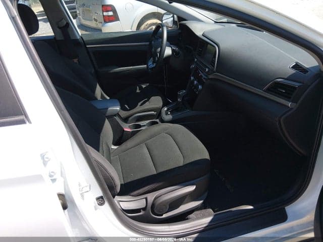2020 HYUNDAI ELANTRA VALUE EDITION 5