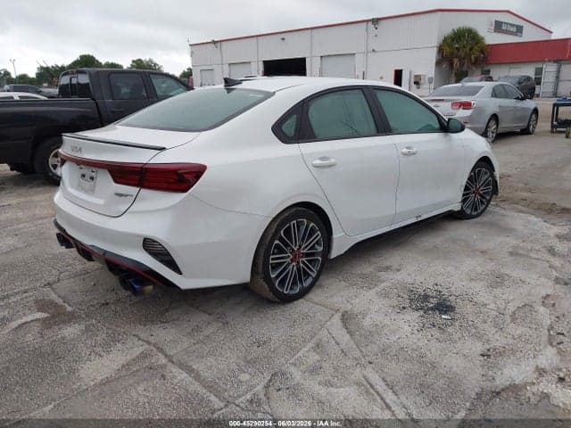 2024 KIA FORTE GT 4