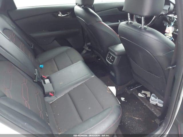 2024 KIA FORTE GT 8