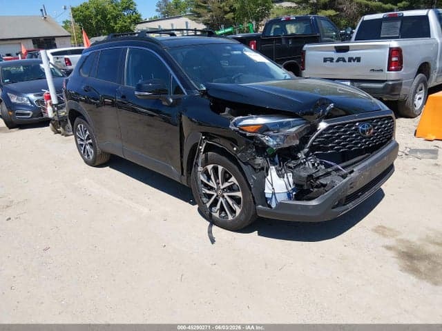 2024 TOYOTA COROLLA CROSS XLE - 1