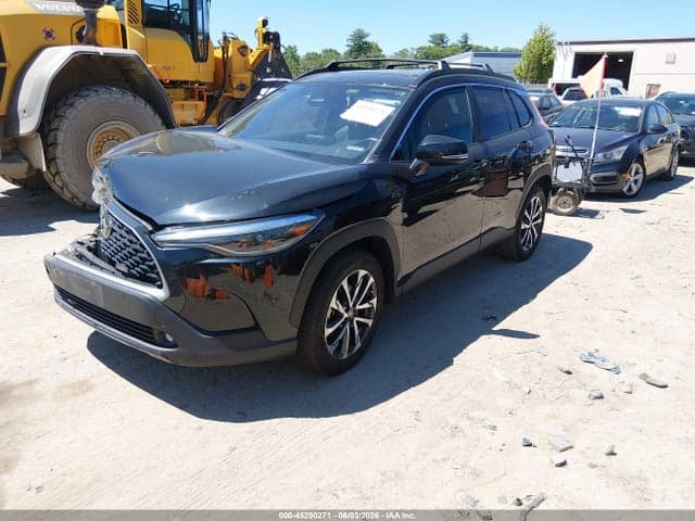2024 TOYOTA COROLLA CROSS XLE 2