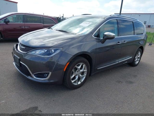 2017 CHRYSLER PACIFICA LIMITED 2