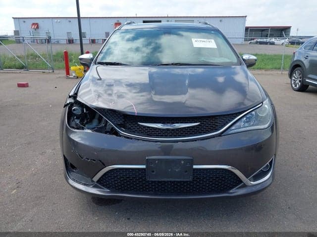 2017 CHRYSLER PACIFICA LIMITED 13