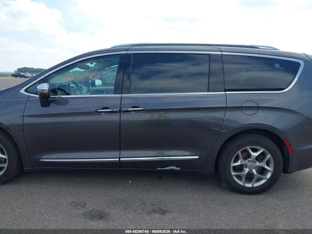 2017 CHRYSLER PACIFICA LIMITED 15