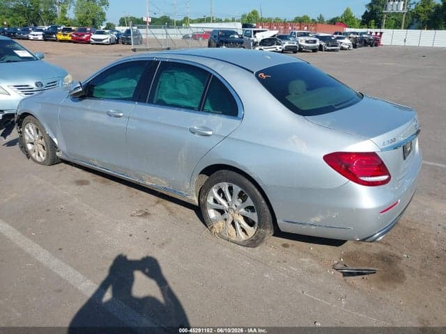 2017 MERCEDES-BENZ E 300 3