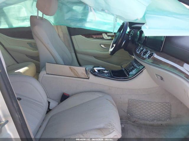2017 MERCEDES-BENZ E 300 5