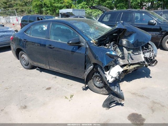2018 TOYOTA COROLLA LE 1