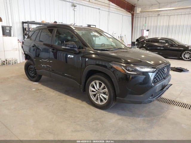 2022 TOYOTA COROLLA CROSS LE - 1