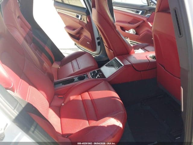 2018 PORSCHE PANAMERA 4S 8
