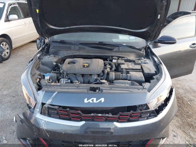 2024 KIA FORTE GT-LINE 10