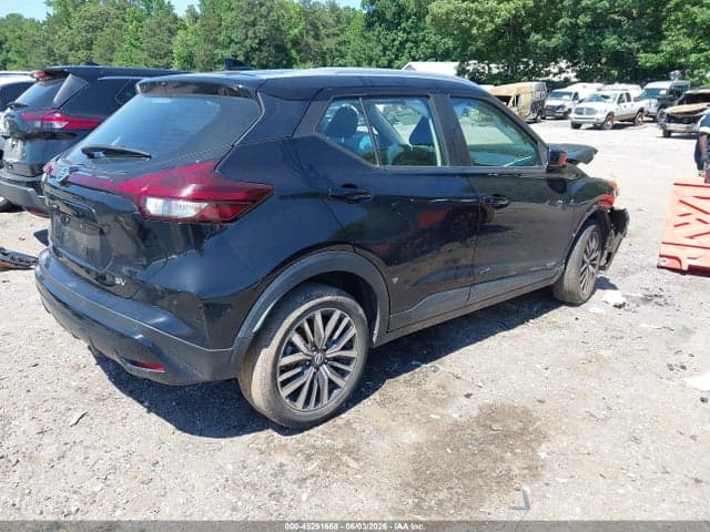 2021 NISSAN KICKS SV XTRONIC CVT 4