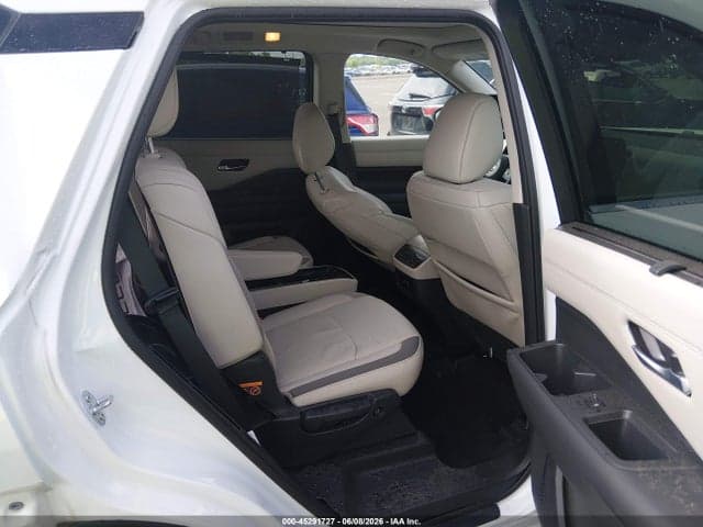 2025 NISSAN PATHFINDER SL 4WD 8