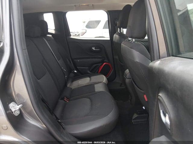 2017 JEEP RENEGADE TRAILHAWK 4X4 9