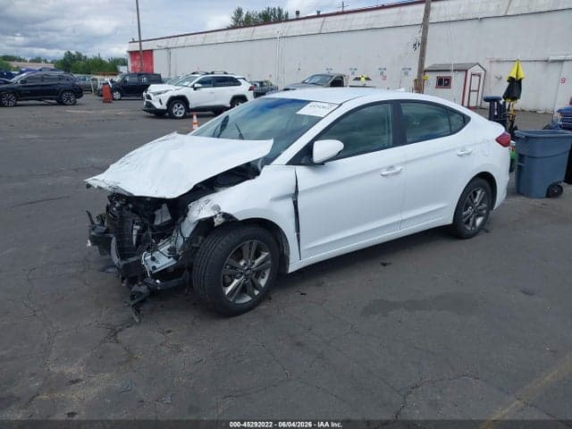 2017 HYUNDAI ELANTRA SE 2
