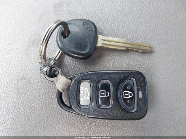2017 HYUNDAI ELANTRA SE 11