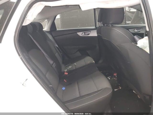 2024 KIA FORTE LXS 8