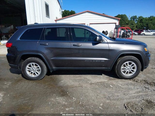 2019 JEEP GRAND CHEROKEE LAREDO E 4X4 18
