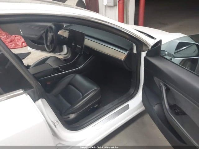 2019 TESLA MODEL 3 LONG RANGE/PERFORMANCE 5