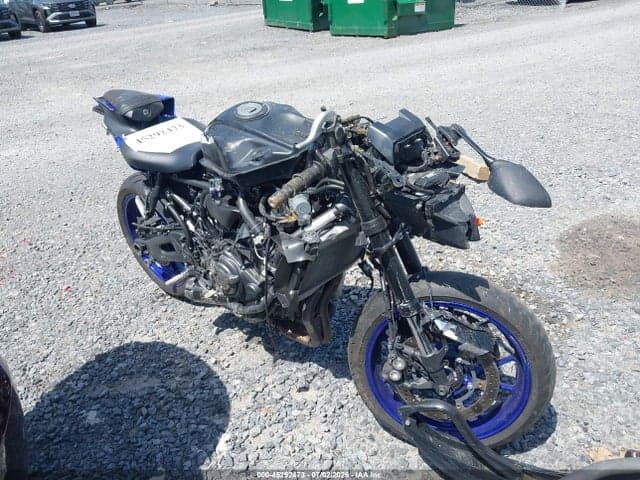 2022 YAMAHA YZFR7 - 1