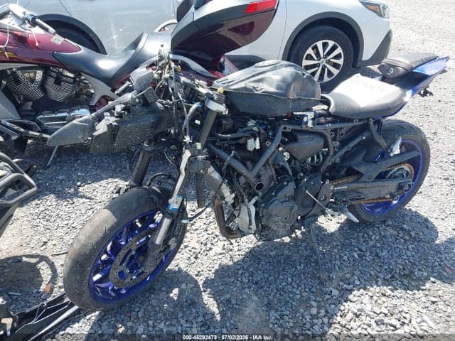 2022 YAMAHA YZFR7 2