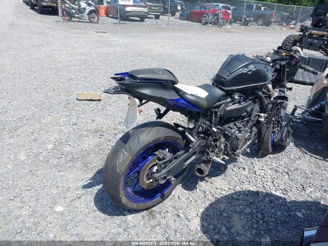 2022 YAMAHA YZFR7 4